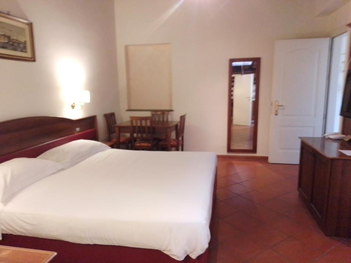 Relais La Corte Di Cloris Флоренция Екстериор снимка